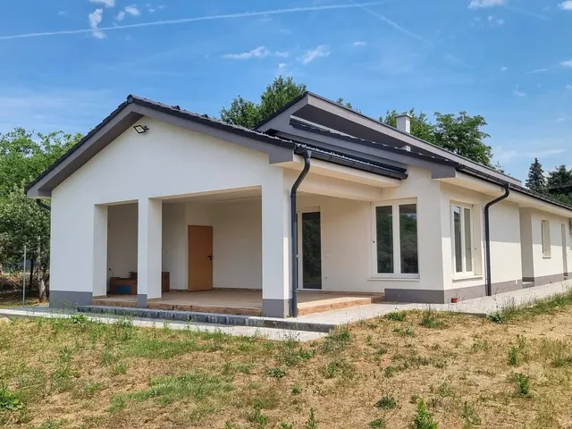 Eladó ház Nyíregyháza, Sóstóhegy 190 nm