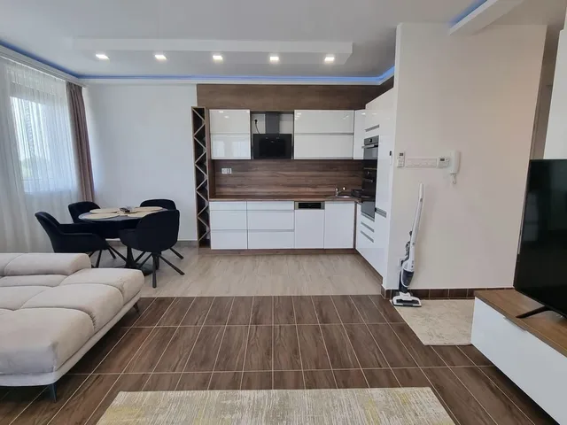 Eladó lakás Nyíregyháza, Malomkert 68 nm