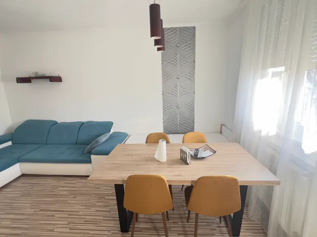 Kiadó lakás Tiszaújváros, Munkácsy 7 54 nm