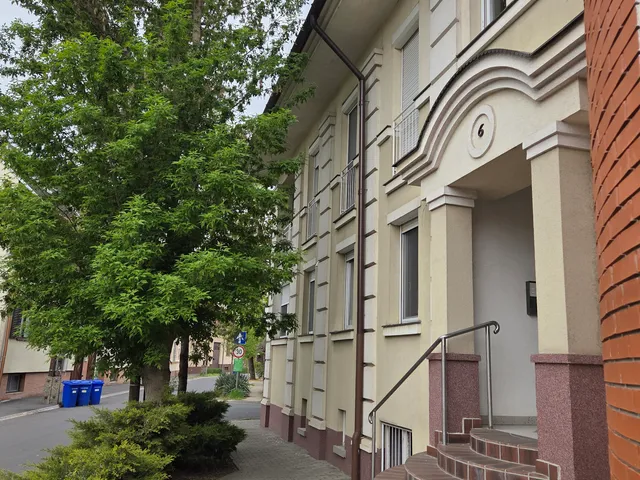 Eladó lakás Debrecen, Óváros 74 nm