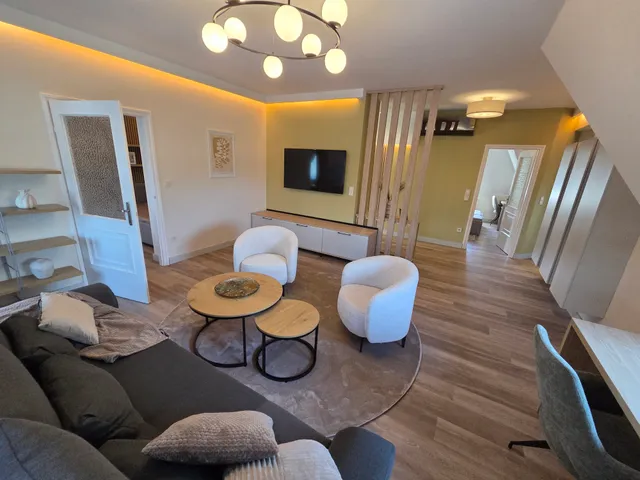 Kiadó lakás Debrecen, Nagyerdő, Komlóssy út 62 100 nm