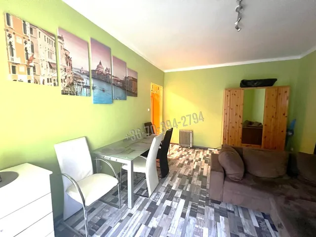 Eladó lakás Oroszlány 64 nm