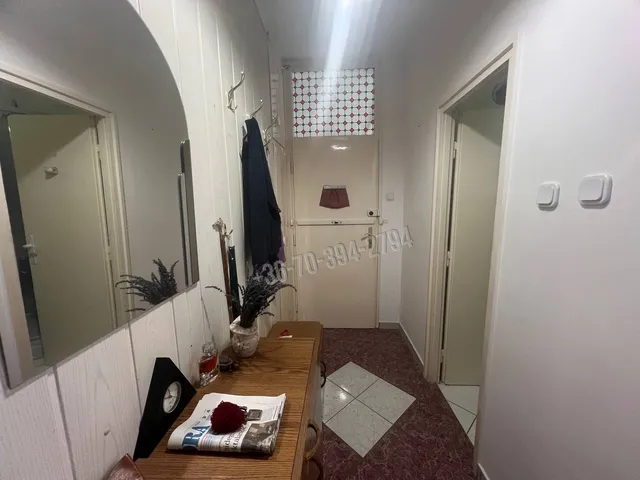 Eladó lakás Tatabánya, Újváros 42 nm