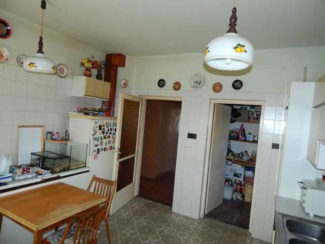 Eladó ház Tatabánya, Bánhida 304 nm
