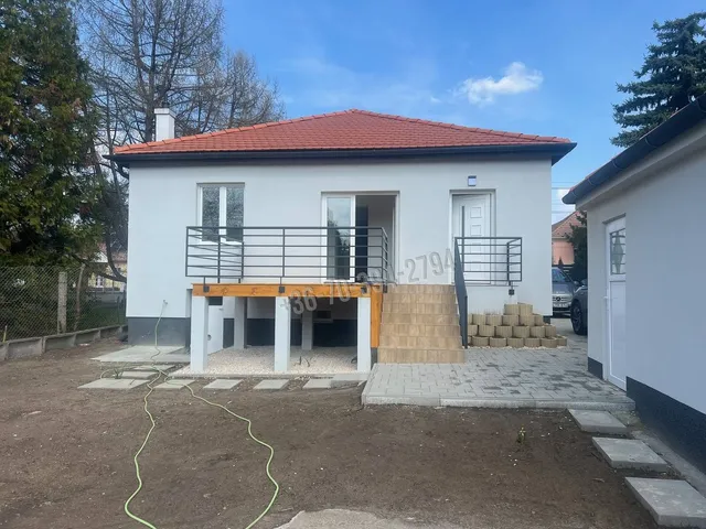 Eladó ház Tatabánya, Sárberek 121 nm