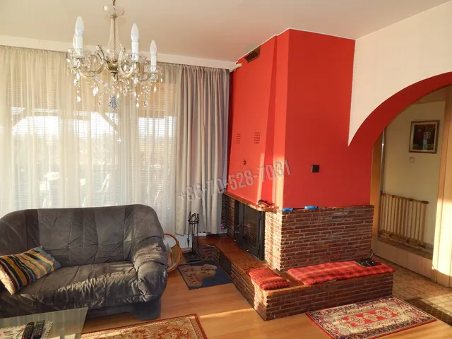 Eladó ház Tatabánya, Bánhida 240 nm