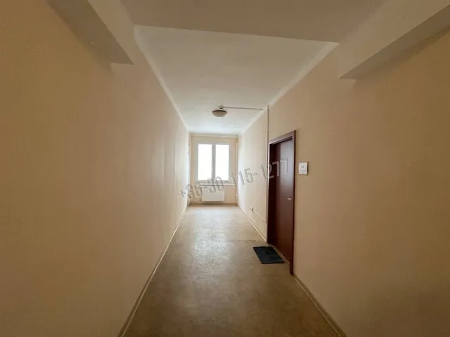 Kiadó kereskedelmi és ipari ingatlan Győr, Belváros 15 nm