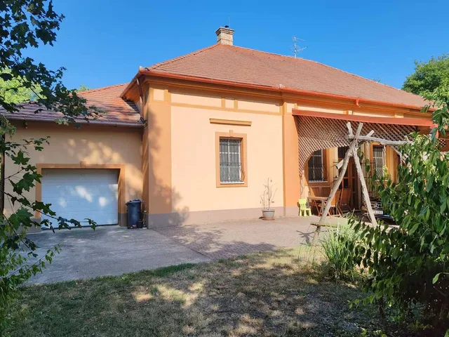 Eladó mezőgazdasági ingatlan Mosonmagyaróvár 260 nm