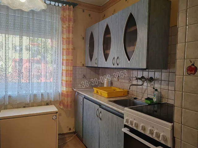 Eladó lakás Mosonmagyaróvár, Hold utca 46 nm