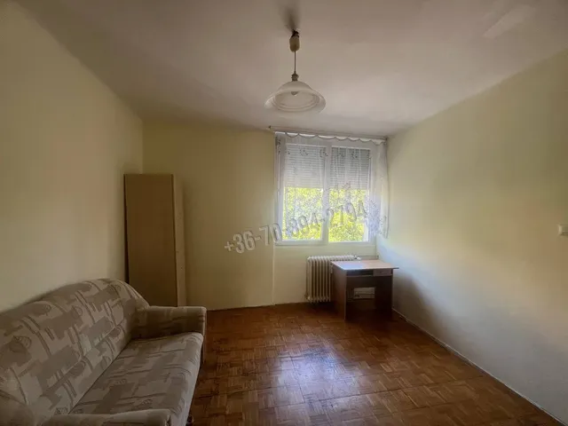 Eladó lakás Tatabánya, Dózsakert, Erdész utca