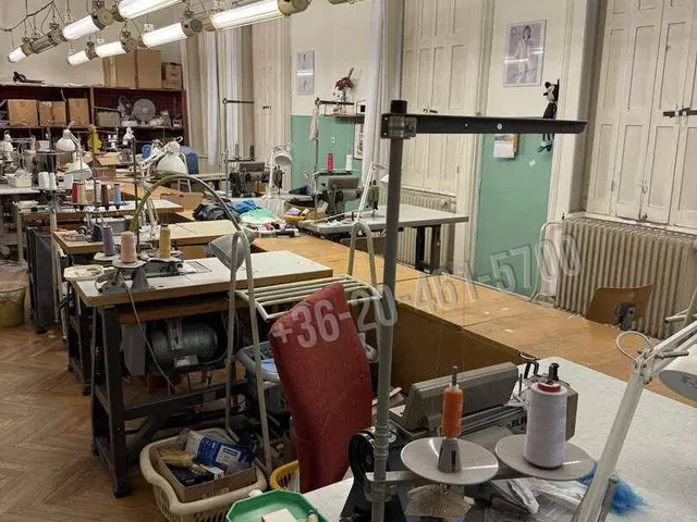 Eladó kereskedelmi és ipari ingatlan Tata, Tóváros 466 nm