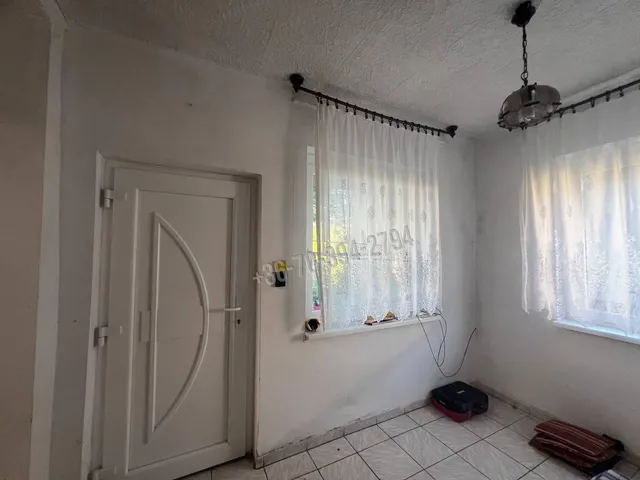 Eladó ház Oroszlány, Borbálatelep 160 nm