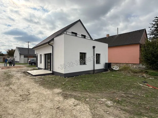 Eladó ház Levél, Petőfi Sándor utca 92 nm