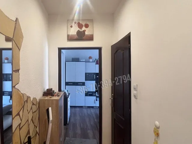 Eladó lakás Oroszlány 53 nm