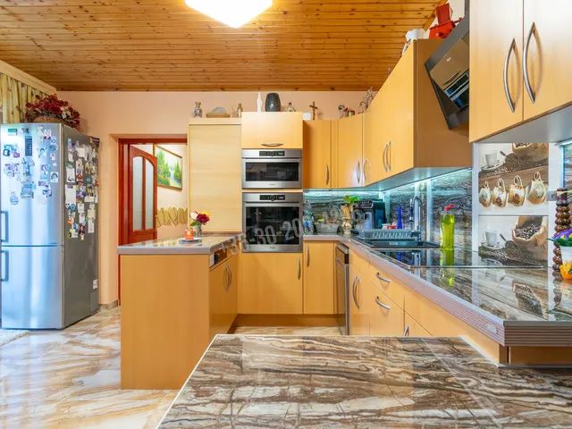 Eladó ház Károlyháza 173 nm