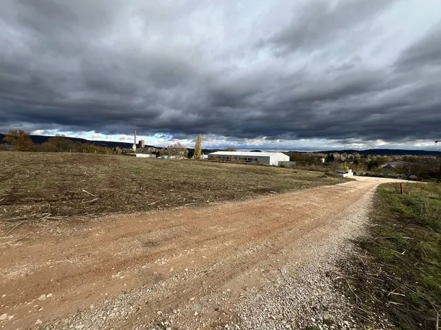 Eladó telek Tatabánya, Erőmű lakótelep 6030 nm