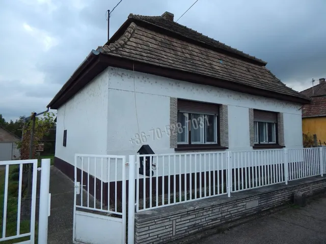 Eladó ház Környe 114 nm