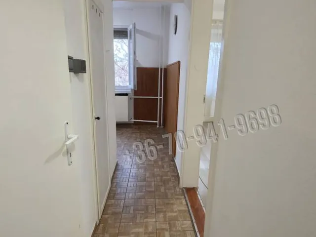 Eladó lakás Dunaújváros, Belváros, Dózsa György út 44 nm