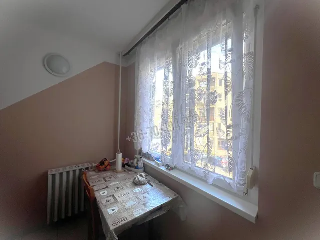 Kiadó lakás Tatabánya, Dózsakert, Réti utca 56 nm