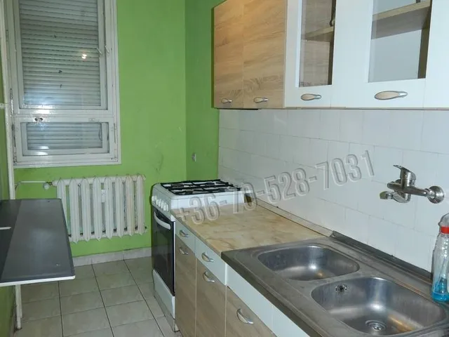 Eladó lakás Tatabánya, Újváros 43 nm