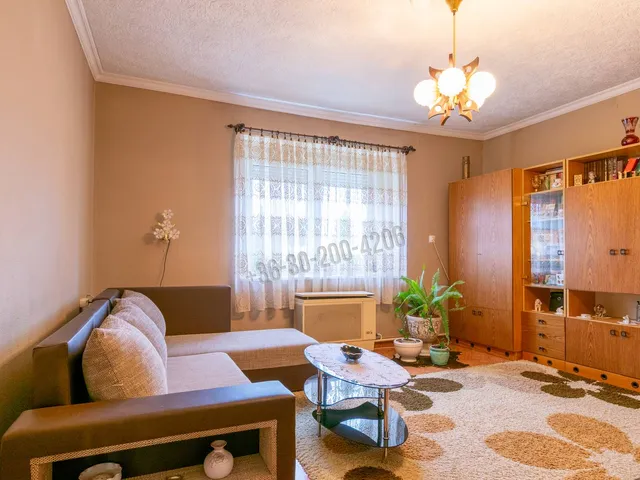 Eladó ház Szil 68 nm