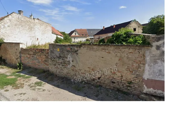 Eladó telek Győr, Újváros 300 nm