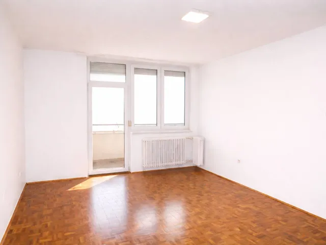 Eladó lakás Tatabánya, Újváros 43 nm