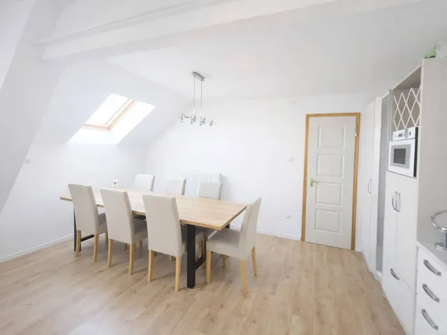 Eladó lakás Tatabánya, Újváros 77 nm