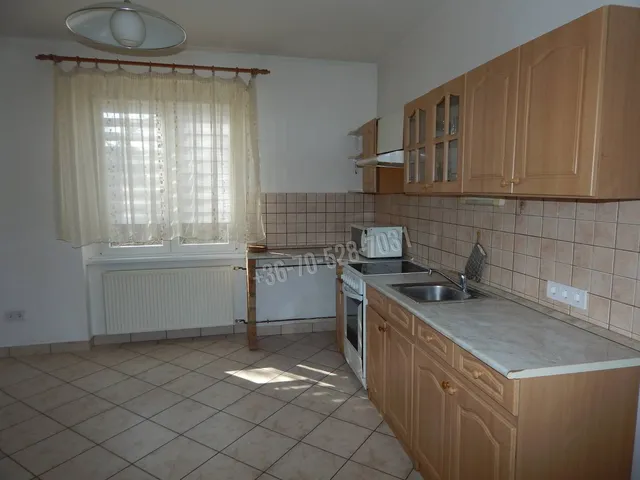 Eladó lakás Tatabánya, Újváros 43 nm