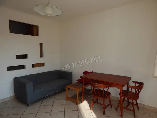 Eladó lakás Tatabánya, Újváros 43 nm