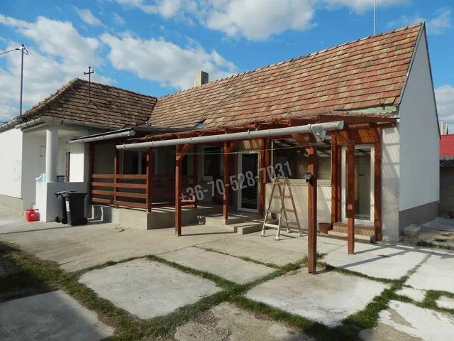 Eladó ház Bokod 110 nm