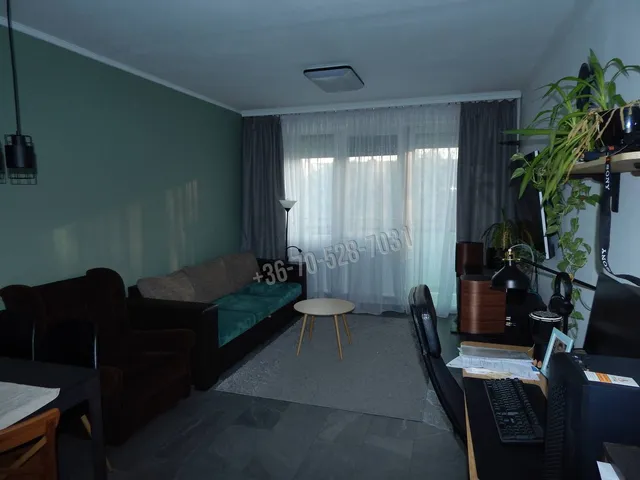 Eladó lakás Tatabánya, Bánhidai lakótelep 63 nm