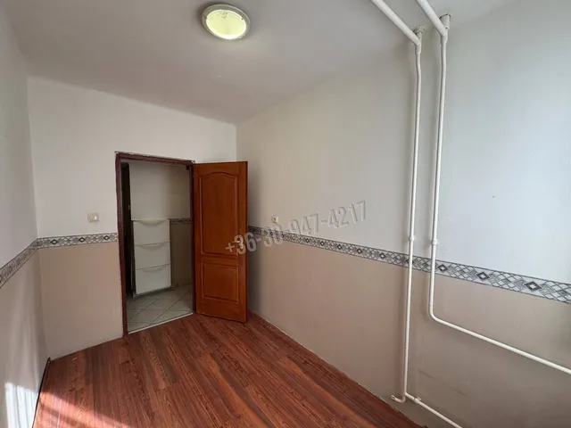 Eladó lakás Tatabánya, Újváros 36 nm