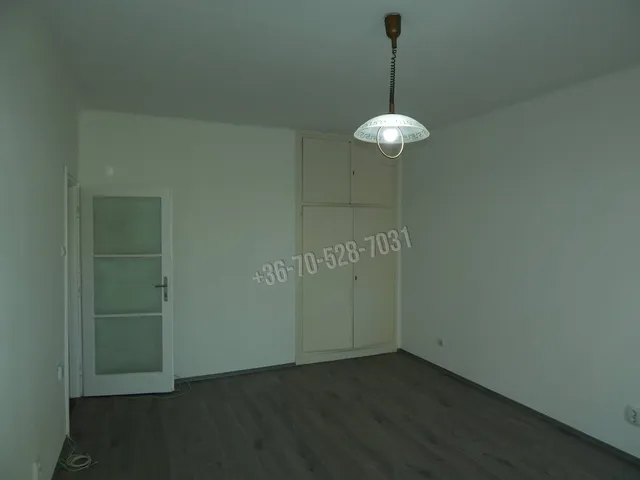 Eladó lakás Tatabánya, Újváros, Kòs Károly u. 42 nm