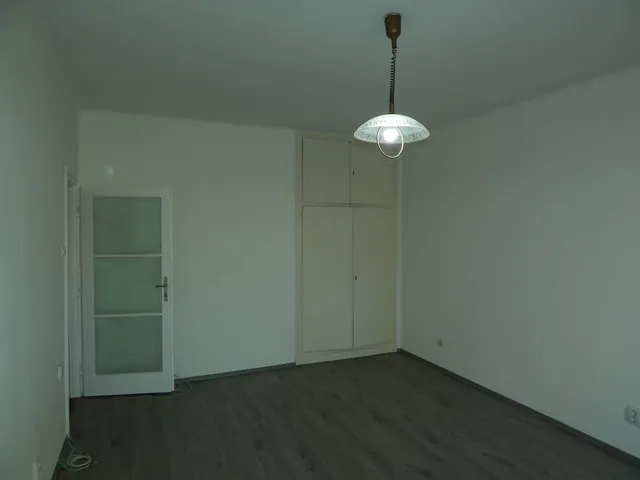 Eladó lakás Tatabánya, Újváros, Kòs Károly u. 42 nm