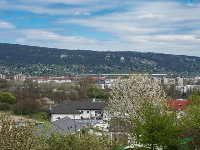 Eladó ház Tatabánya, Panoráma lakópark, Boróka utca 83 nm