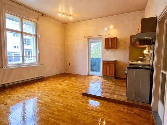 Eladó lakás Győr, Nádorváros 74 nm