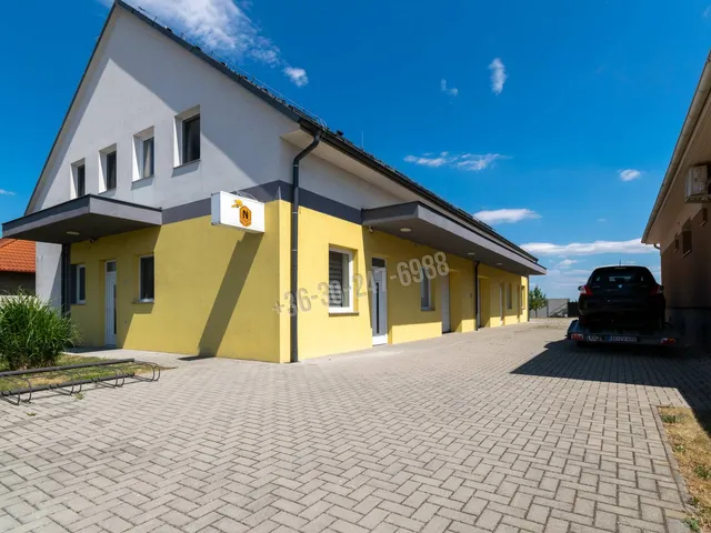 Eladó kereskedelmi és ipari ingatlan Máriakálnok 408 nm