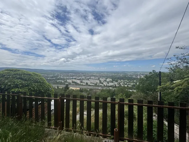 Eladó ház Tatabánya, Turuloldal 90 nm