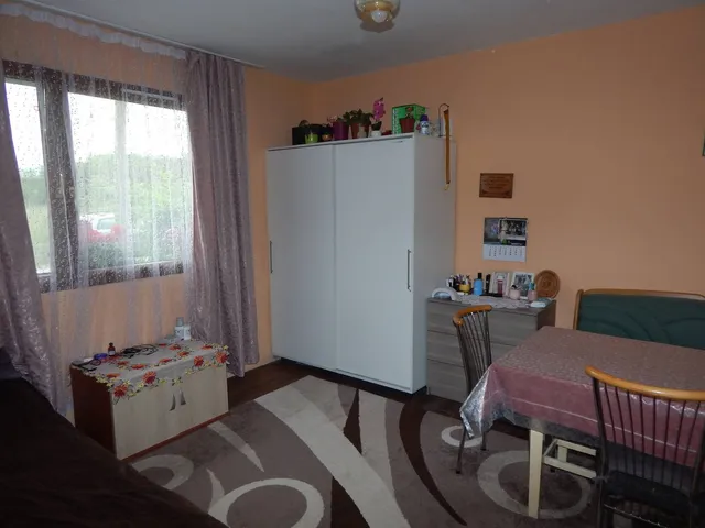 Eladó ház Kömlőd, Kisparnakpuszta 62 nm