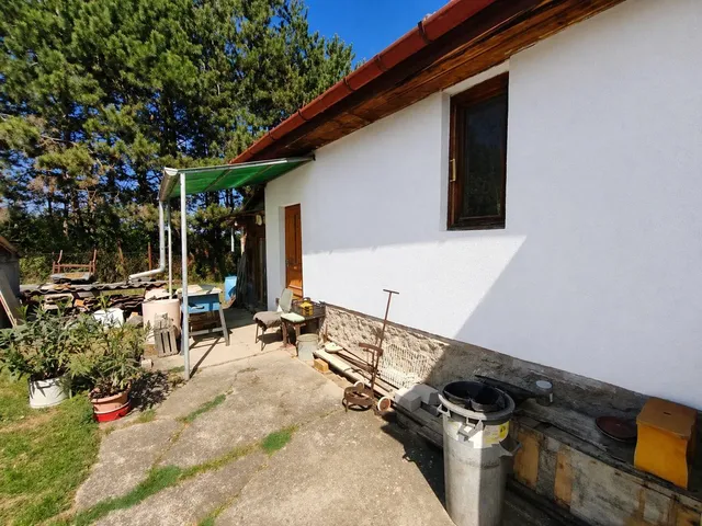 Eladó telek Budakalász 900 nm