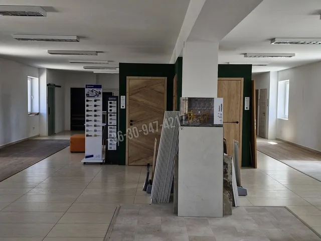 Kiadó kereskedelmi és ipari ingatlan Tatabánya 360 nm