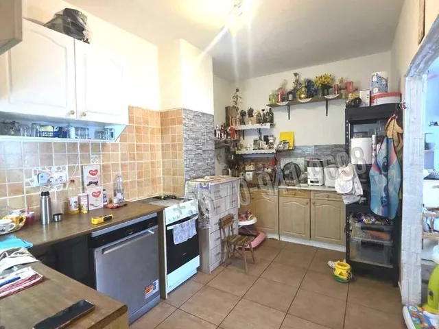 Eladó ház Dunaújváros, Újtelep 296 nm