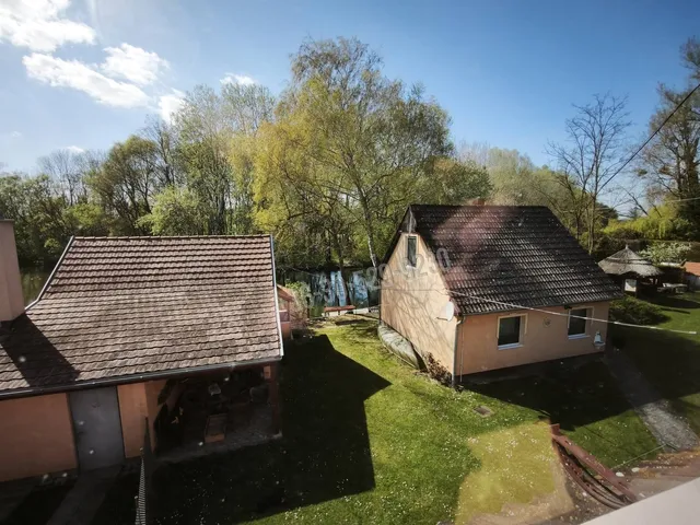 Eladó ház Dunasziget, Cinkota utca 220 nm
