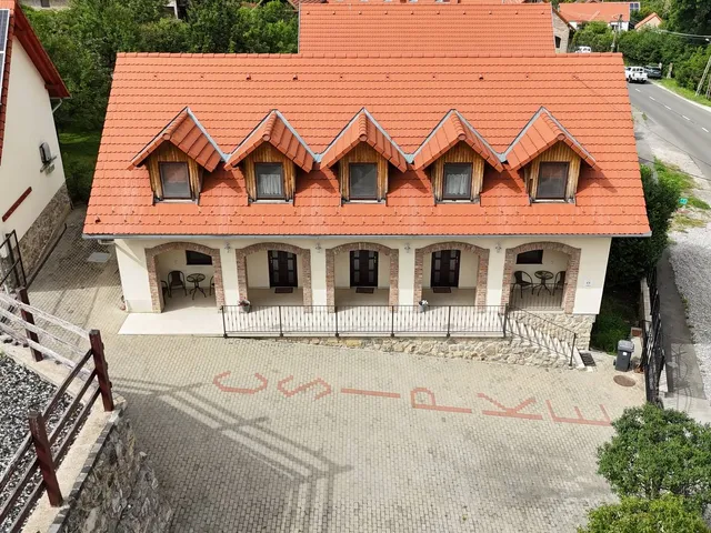 Eladó kereskedelmi és ipari ingatlan Orfű 181 nm