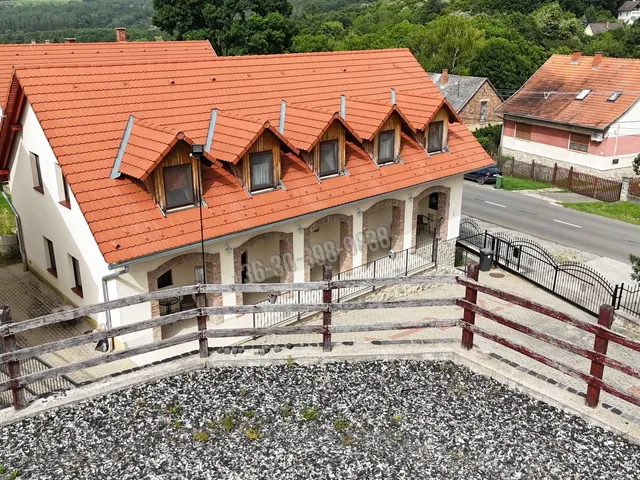 Eladó kereskedelmi és ipari ingatlan Orfű 181 nm