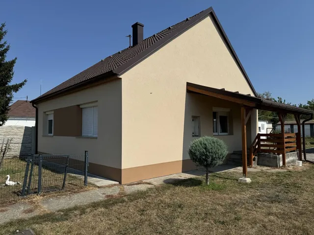 Eladó ház Újrónafő 80 nm