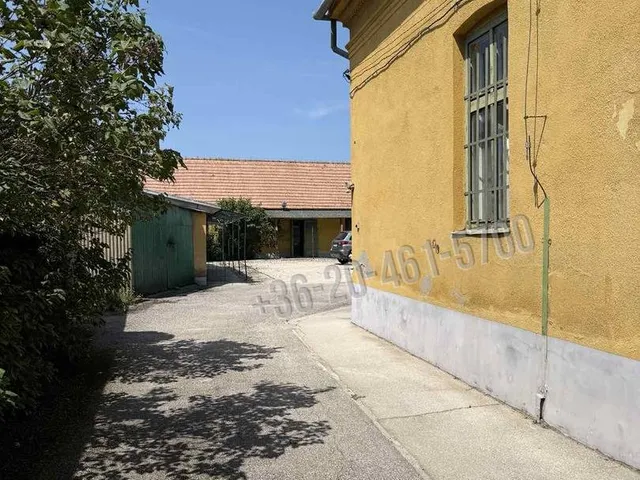 Eladó kereskedelmi és ipari ingatlan Tata, Tóváros 466 nm