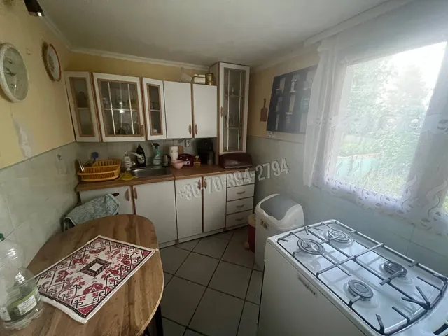 Eladó nyaraló Tatabánya 75 nm