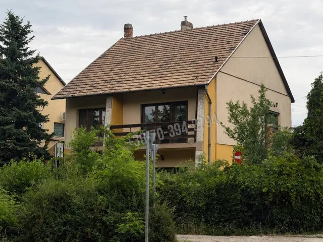 Eladó ház Tata, Kertváros 200 nm